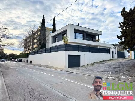 nîmes courbessac - maison 4 pièces neuve et contemporaine de 139 m² en r+1 sur une parcell