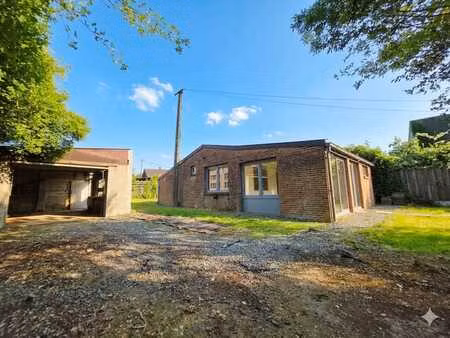 bungalow 4 façades à rénover/garage/ parking/jardin/eléc ok