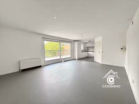 bel appartement 2ch. + grande terrasse  garage et parking pr