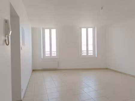 location appartement 2 pièces 39 m² à narbonne (11100)