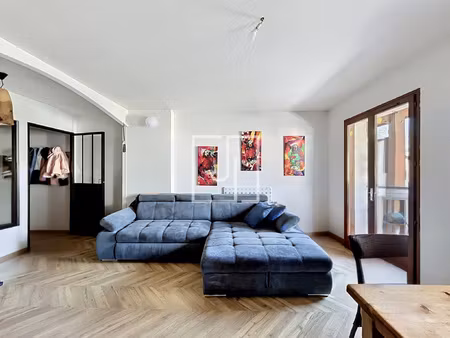 duplex t4 de 75 63 m2 avec terrasse  cave  2 parkings et vue