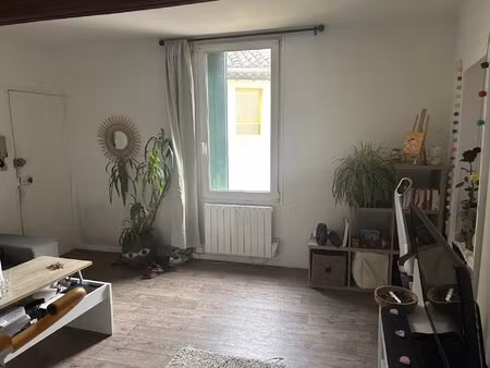 appartement t2 saint-quentin-la-poterie
