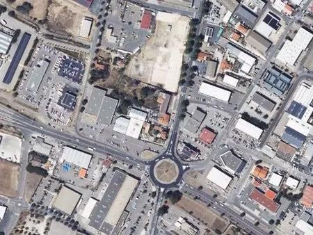 local commercial - 1000m ²