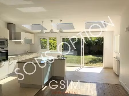 maison de 4 chambres de luxe en location à la celle-saint-cloud  france