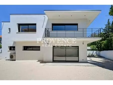 maison de luxe de 135 m2 en location marseille  provence-alpes-côte d'azur