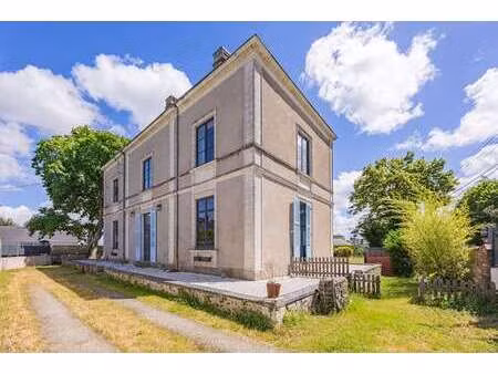 vente maison à nort-sur-erdre (44390) : à vendre / 215m² nort-sur-erdre