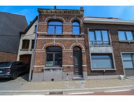 instapklare volledig gerenoveerde gezinswoning aan stadsrand sint-niklaas