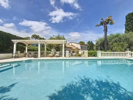 villa de luxe de 7 pièces en location roquefort-les-pins  provence-alpes-côte d'azur