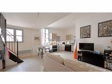 appartement de type 1 dans une résidence bourgeoise en plein centre ville