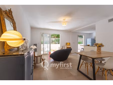 cap brun - appartement contemporain avec jardin privatif
