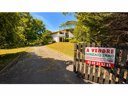 a vendre maison briscous 5 chambres sur 4000 m² de terrain