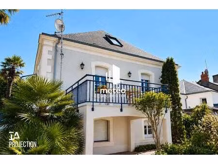 vente maison aux sables-d'olonne (85100) : à vendre / 260m² les sables-d'olonne