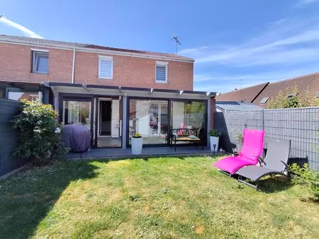 maison semi-individuelle de lotissement en tres bon état