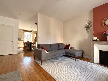 maison saintes 6 pièces 105 m2