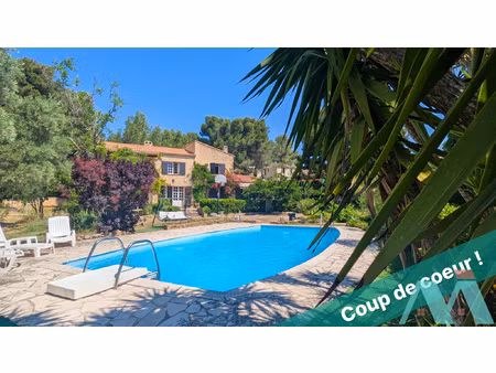 maison 6 pièces 160m2 - deux niveaux - sur terrain 1400m2
