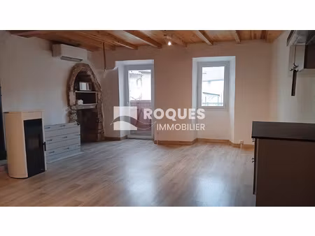 maison rénovée t3 de village à lanuéjols (30750)