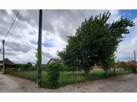 à vendre : terrain constructible de 754 m2 à mesgrigny