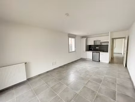 blagnac appartement t2 en rez-de-jardin avec parking en so