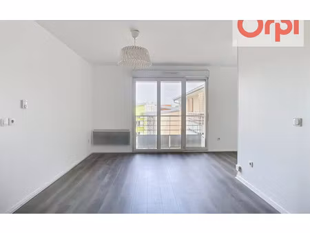 location appartement  42.39 m² t-2 à choisy-le-roi  1 003 €