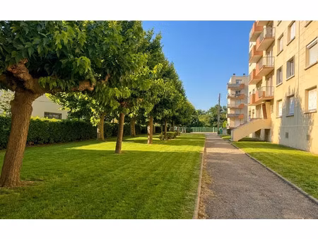 appartement nîmes 83 m² t-7 à vendre  125 000 €