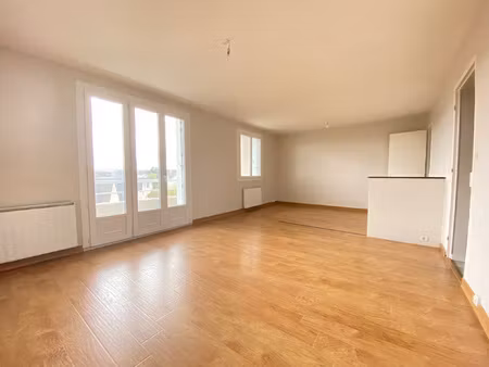 appartement rénové avec balcon bagneux