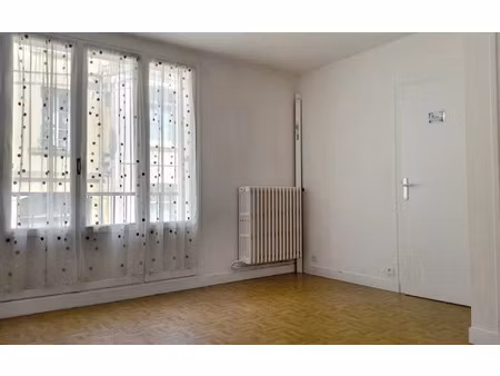 location appartement  m² t-1 à tours  430 €