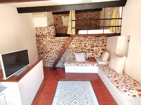 fréjus centre historique maison de village t2 meublée à loue