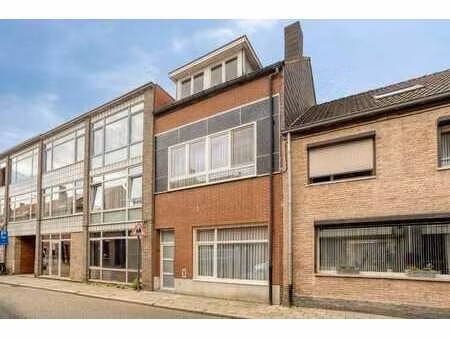 ruime stadswoning met zuidwest tuin te herentals
