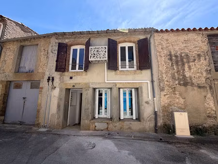 location maison t2 bis entièrement rénovée au coeur du village avec bureau dressing et cli