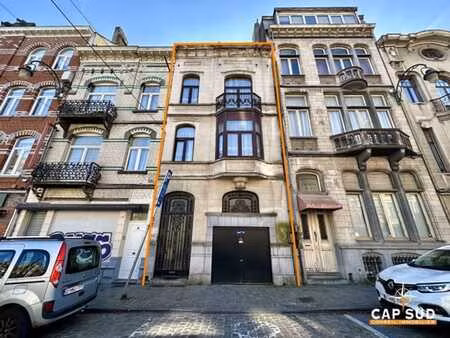 tour & taxis : maison 360m²  6 chambres  terrasse  garage