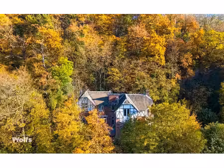 charmante maison de caractère en plein écrin de verdure !