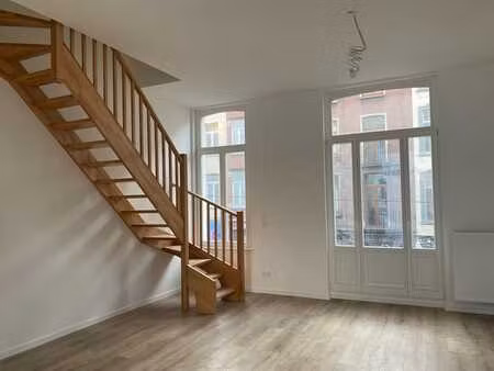 duplex 2 ch. à louer saint-gilles  lumineux et spacieux