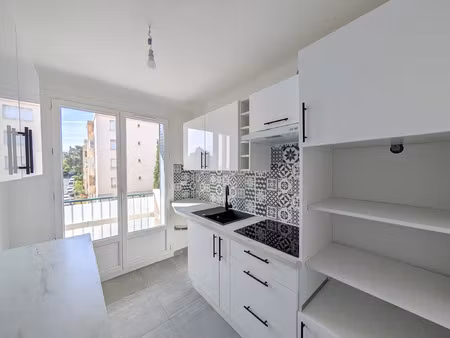 location appartement 5 pièces 85 m² à marseille 13 (13013)
