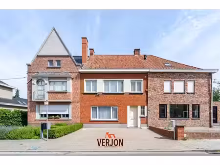 ruime gezinswoning met 5 slaapkamers  zolder en prachtige...