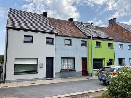 rustig gelegen woning met 2 slaapkamers  zolder  keuken  ...