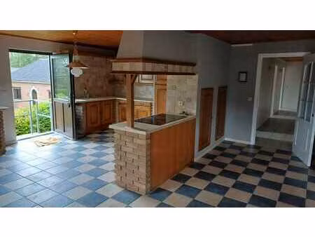 appart spacieux 132 m2 .1 chambre coutisse (andenne)