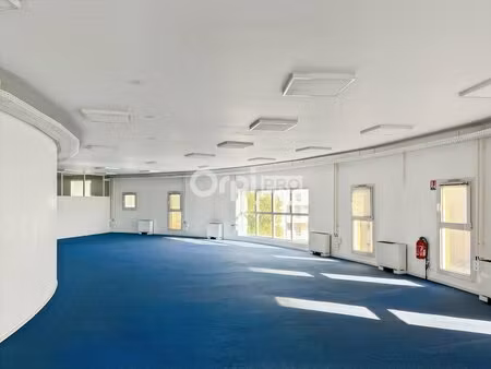location bureaux 302 m²