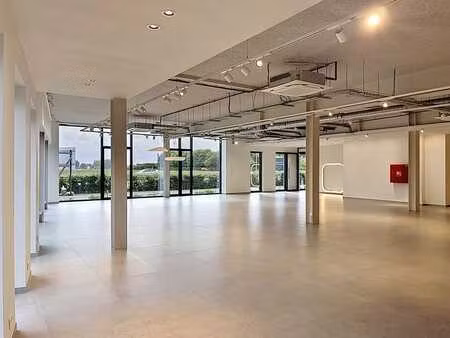 bureau récemment construit (500 m²) à louer à audenarde