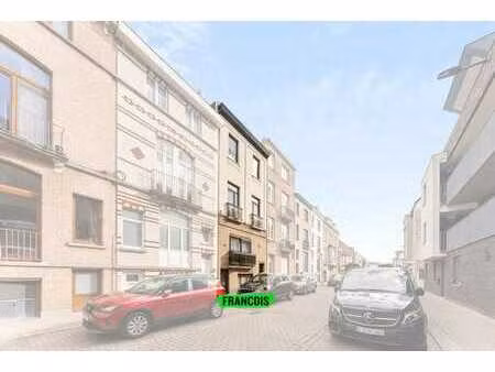 immeuble de rapport avec 4 appartements au centre de blanke…