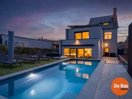 welle-gerenov. herenhuis met charmante gevel en moderne luxe