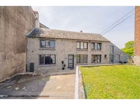 coup de cœur assuré pour cette agréable maison 2 chambres