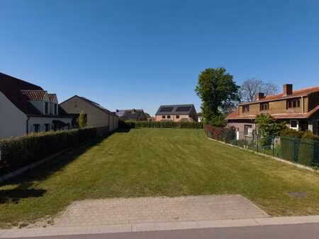 bouwgrond te koop op gegeerde locatie in de pinte