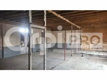 location commerce montlucon 03100 120m²