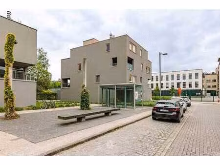 appartement penthouse clé en main avec terrasse spacieuse et