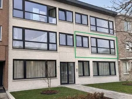 luxueus appartement met 2 slpk en terras te berchem
