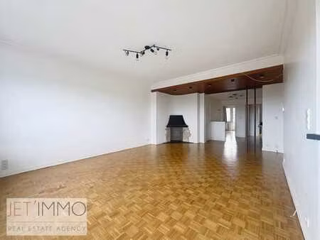 bel appartement lumineux 2 chambres à louer