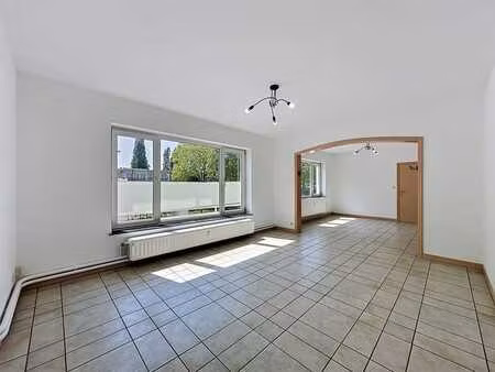 hermann-debroux  duplex 3ch + bureau + 2 terrasses + jardin