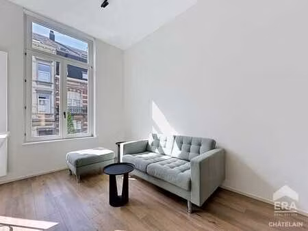 magnifique studio rénové à louer à saint-gilles