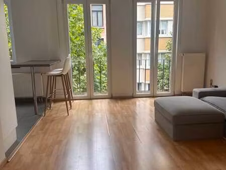 appartement lumineux près de lepoutre  châtelain