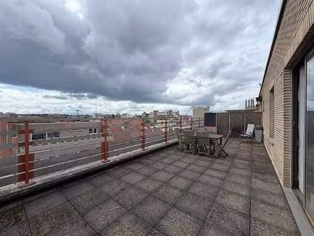 châtelain / beau studio meublé de 35m² avec grande terrasse